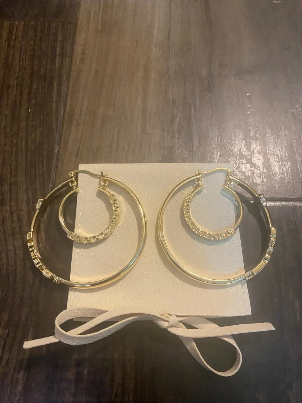 Retro Versace Gold-Tone Double Hoop Earrings - Picture 3 of 5
